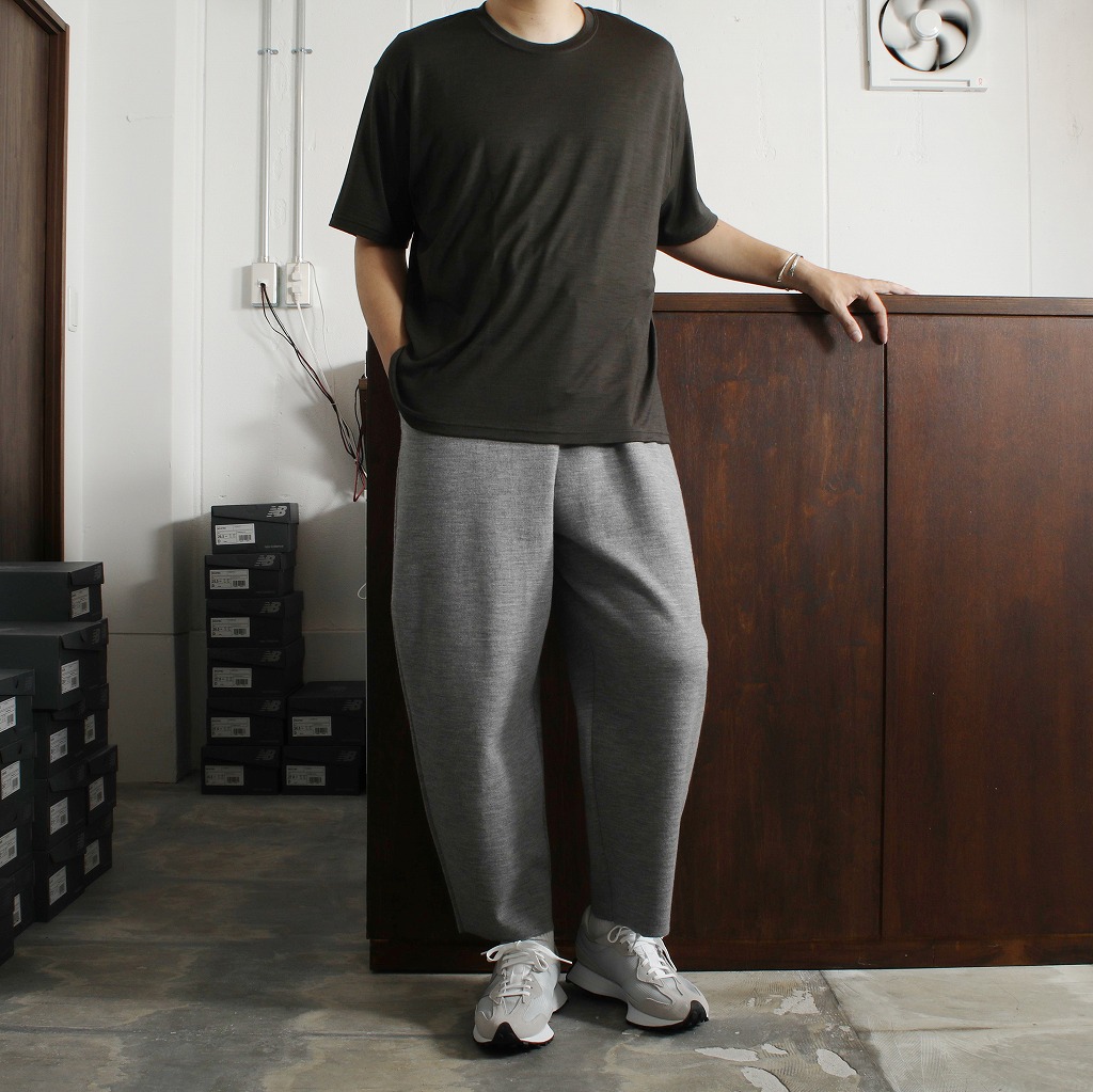 正規 【新品】 コリーナ カペルチカ リネンブザムシャツ サイズ1