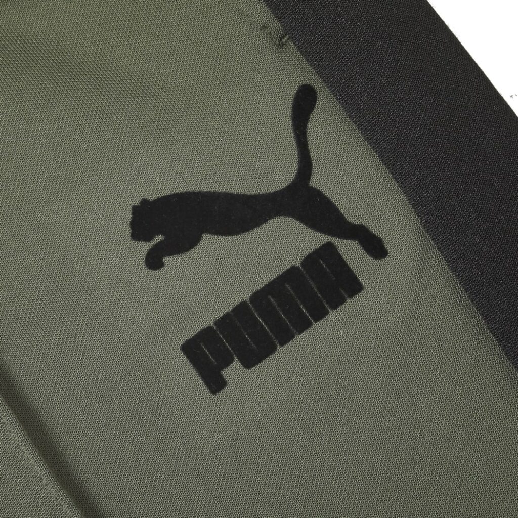 新作モデル PUMAならいいんじゃないかと思って。もうほぼ完売ですがレトロ ウォーキング・ランニングウェア